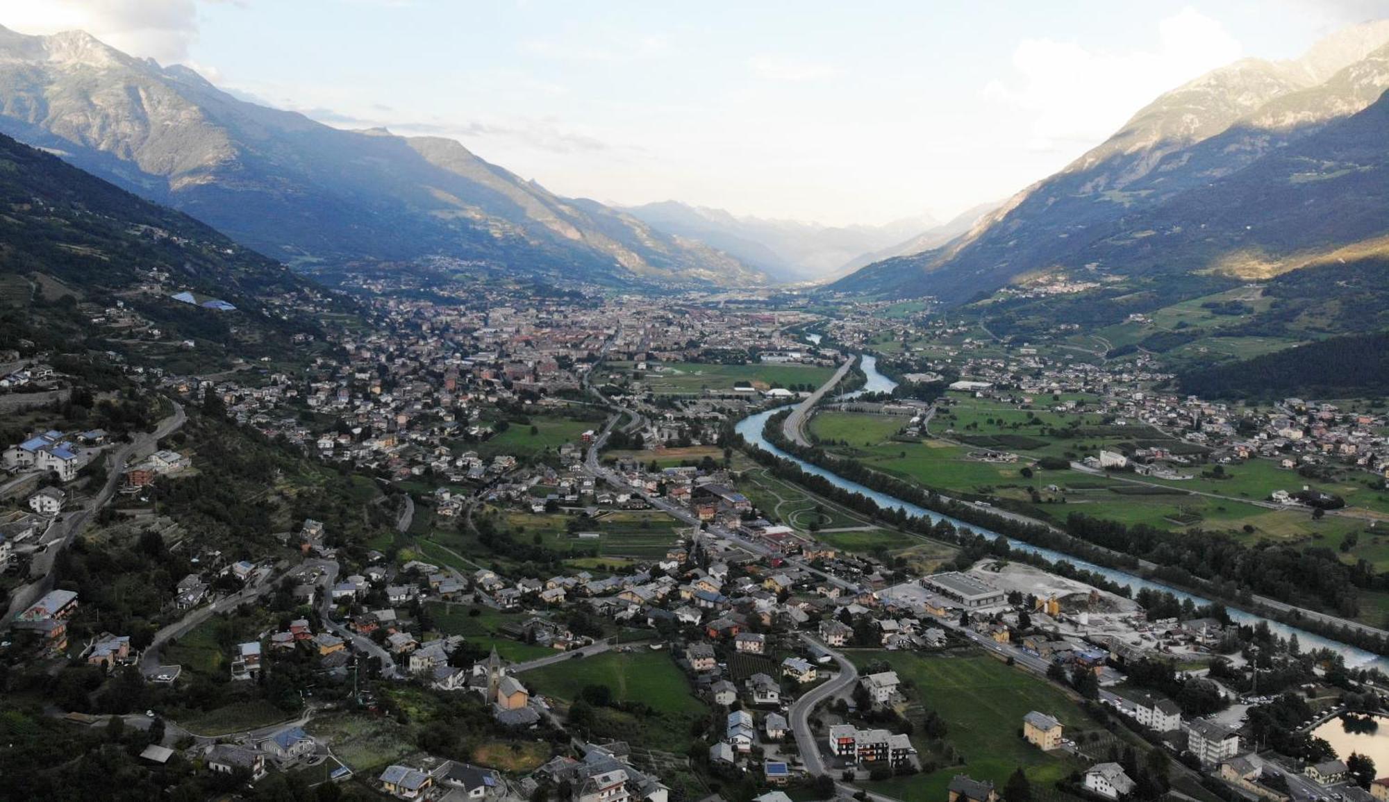 Suite Del Villaggio Sarre Zewnętrze zdjęcie